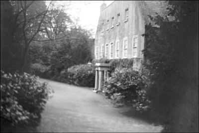 050 Dorothy Vassar-Smith Album c1920 &copy; CKLHS